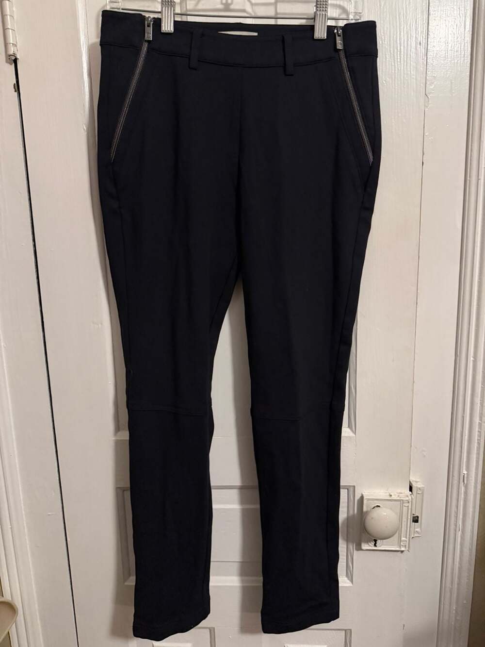 Anatomie Women's Slim Leg Travel Pants Zippers and Knee Seam Small